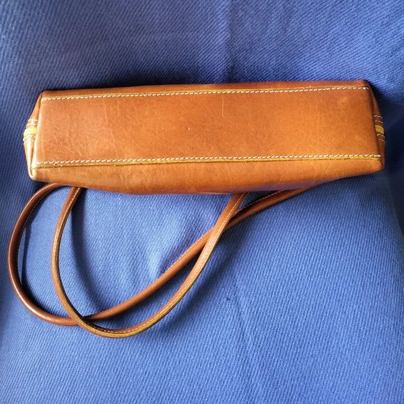 Vera Pelle Tan Leather Shoulder Bag - Picture 5 of 12